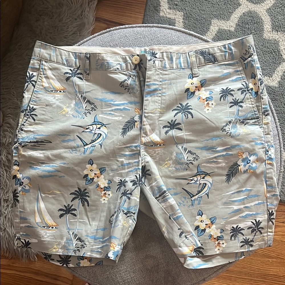 Tommy Bahama Flat Front Gray and Blue Shorts